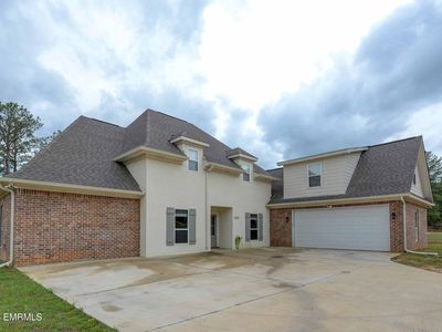 1065 Windmill Dr