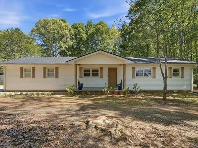 501 Hickory Ln