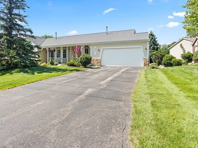 Property at 2271 Southgate Dr SE, Kentwood, MI