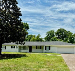 105 Lillie Dr