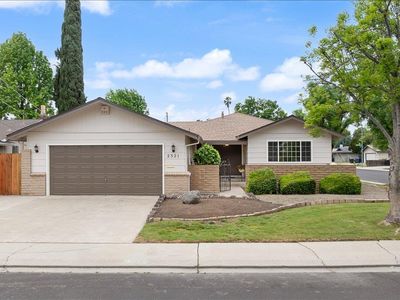 2321 Laguna Dr