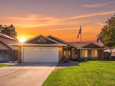 588 Carrigane Way