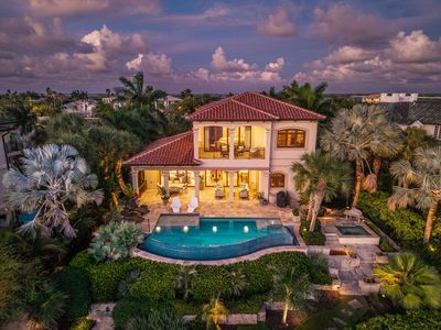 26 Cannon Royal Dr