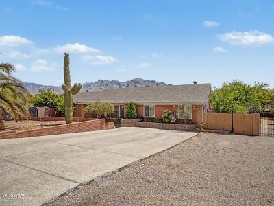 1661 W Cascabella Dr