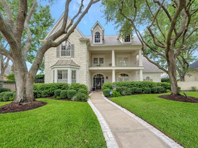 3707 Acorn Wood Way