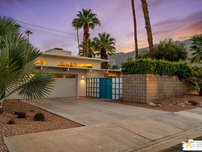 1355 E Sunny Dunes Rd