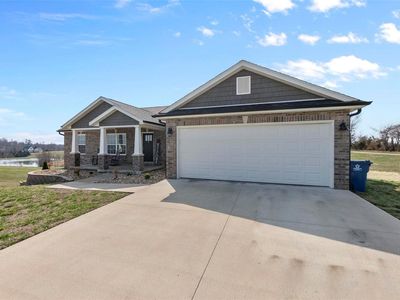 126 Sapphire Lake Ln