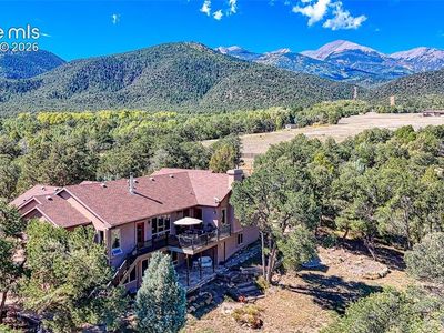 990 Hamilton Creek Rd