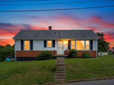 315 Sharon Ln
