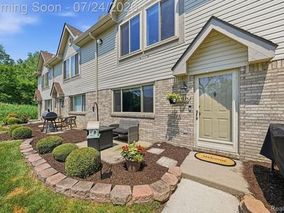 29375 Maurice Ct