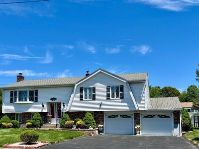 15 Bridle Path Lane
