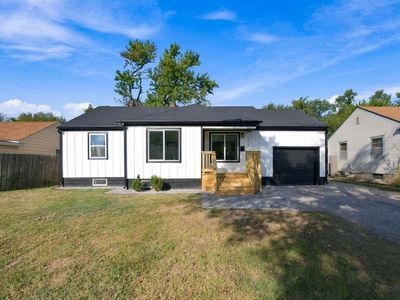 1045 N Ridgewood Dr