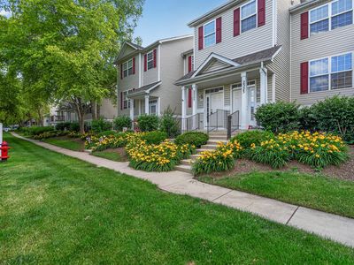 2325 Graystone Dr