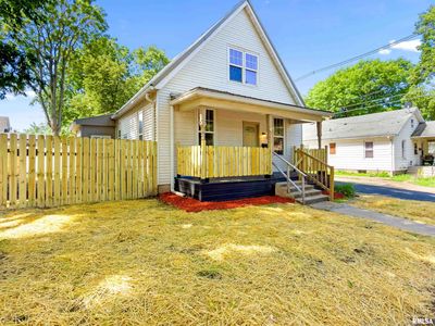 320 Walnut St