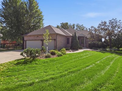 207 W Carmel Cir