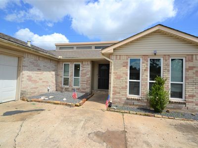 15718 Fox Springs Dr