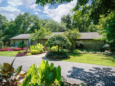 6888 Edwardsville Rd