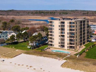 205 E Grand Avenue #5B