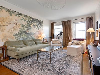 325 E 77th St APT 6G