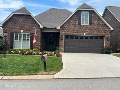 2319 Torrey Pines Dr