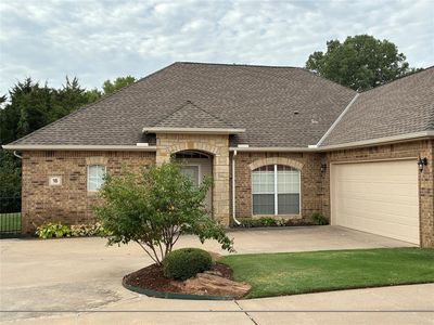 12600 N Rockwell Ave Unit 18