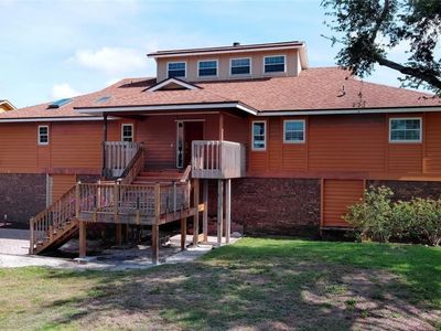 7226 Hendry Creek Dr