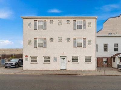 122 Bleecker St