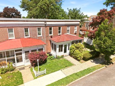 12 Manchester Ave