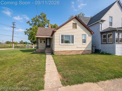 338 Goddard St