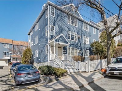 75 Mount Vernon St #C