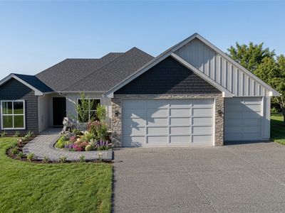 44 Chelmsworth Dr