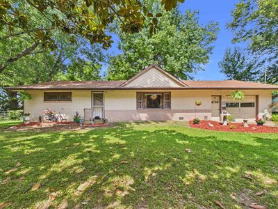 458 Glenstone Dr