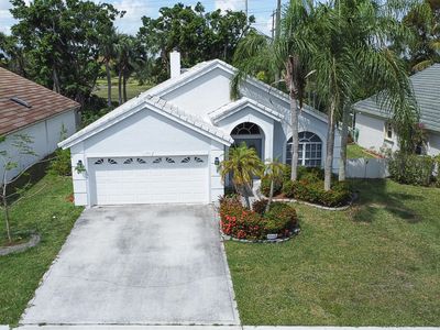 1851 Oak Berry Circle