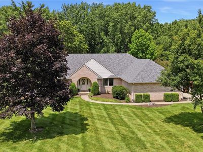 1465 Meadowlands Dr