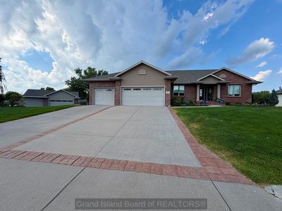 2104 Rainbow Rd