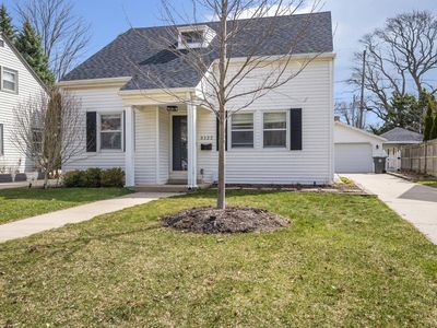 5122 North Diversey BOULEVARD