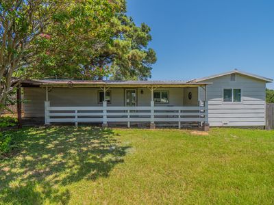 6017 E Highway 67