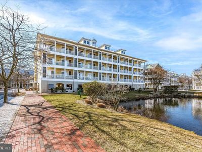 1 Fountain Dr E Unit 3C