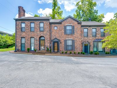 2018 Stokes Ln