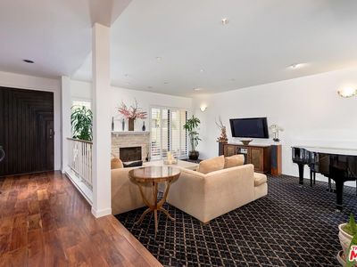 2435 Century Hl #271