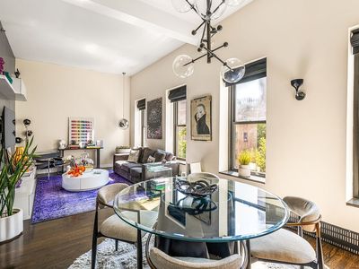 422 W 20th St APT 5G