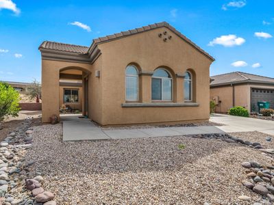 2057 W Acacia Bluffs Dr