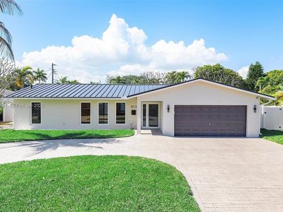 5711 NE 20th Ter