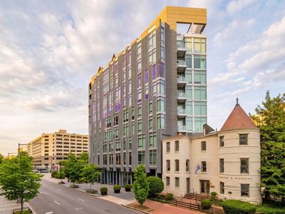 1177 22nd St NW #7E