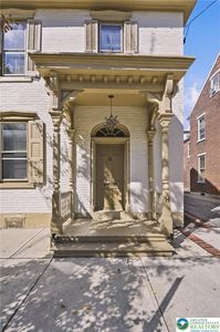 14 W Market St
