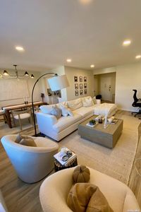 560 W Broadway UNIT 2J