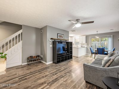 Property at 8512 Grand Neptune Dr, Louisville, KY