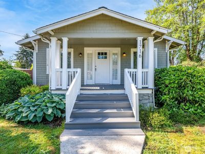 1716 E Main Street