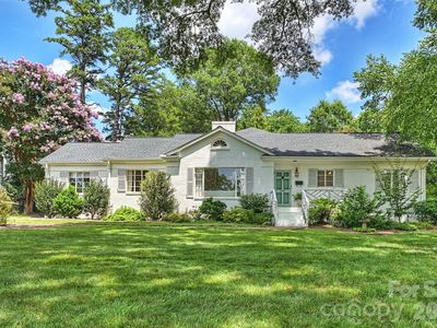 246 S Canterbury Rd
