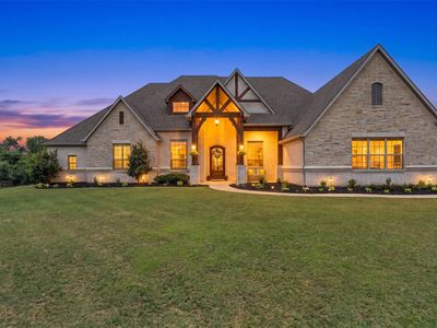 1060 Waters Edge Ct